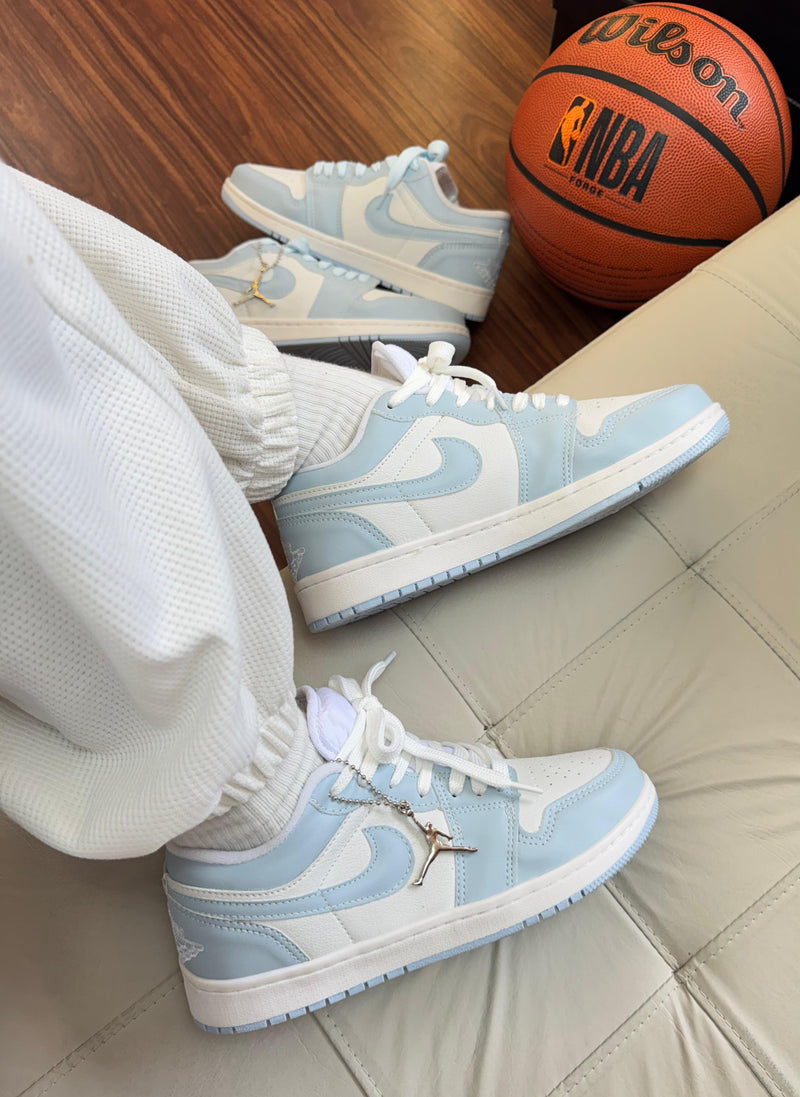 Jordan Branco/azul