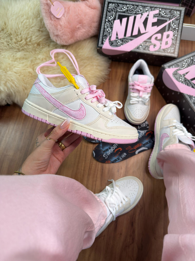 Nk Dunk Sb Low Paisley flowers