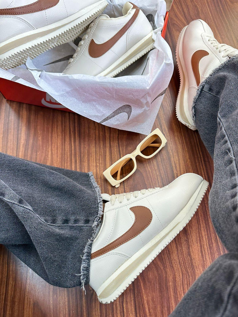 Nk Cortez Bco/Marrom