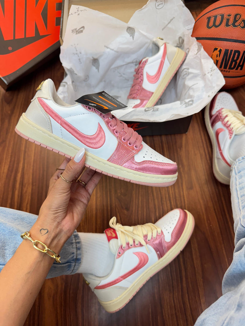 Nk Jordan Low x Travis Scott Rosa